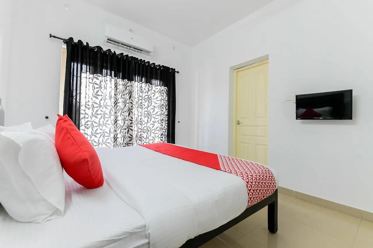 Oyo 11891 Amare Beach Resorts Alappuzha Hotel