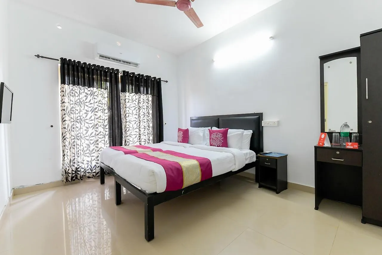 *** Hotel Oyo 11891 Amare Beach Resorts Alappuzha India